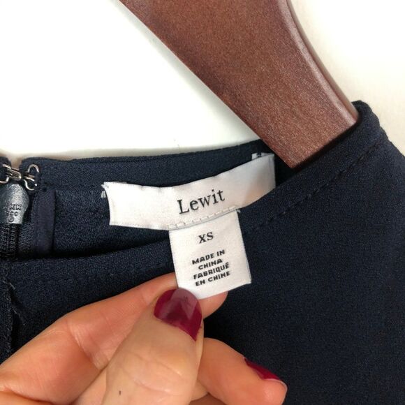 Lewit Crepe Navy Blue Raw Seam Gathered Sleeve Top - Picture 4 of 7